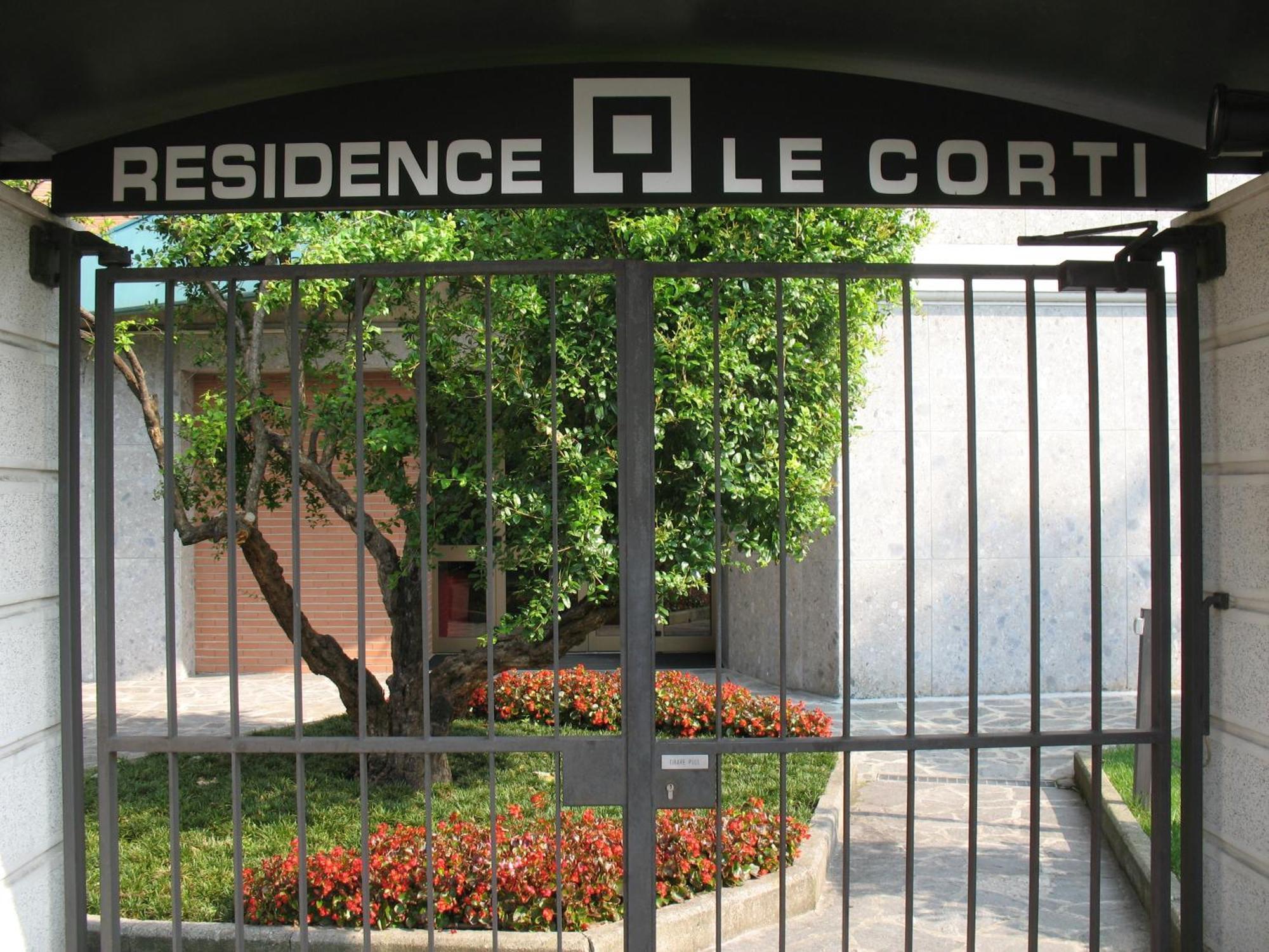 מילאנו Residence Le Corti מראה חיצוני תמונה
