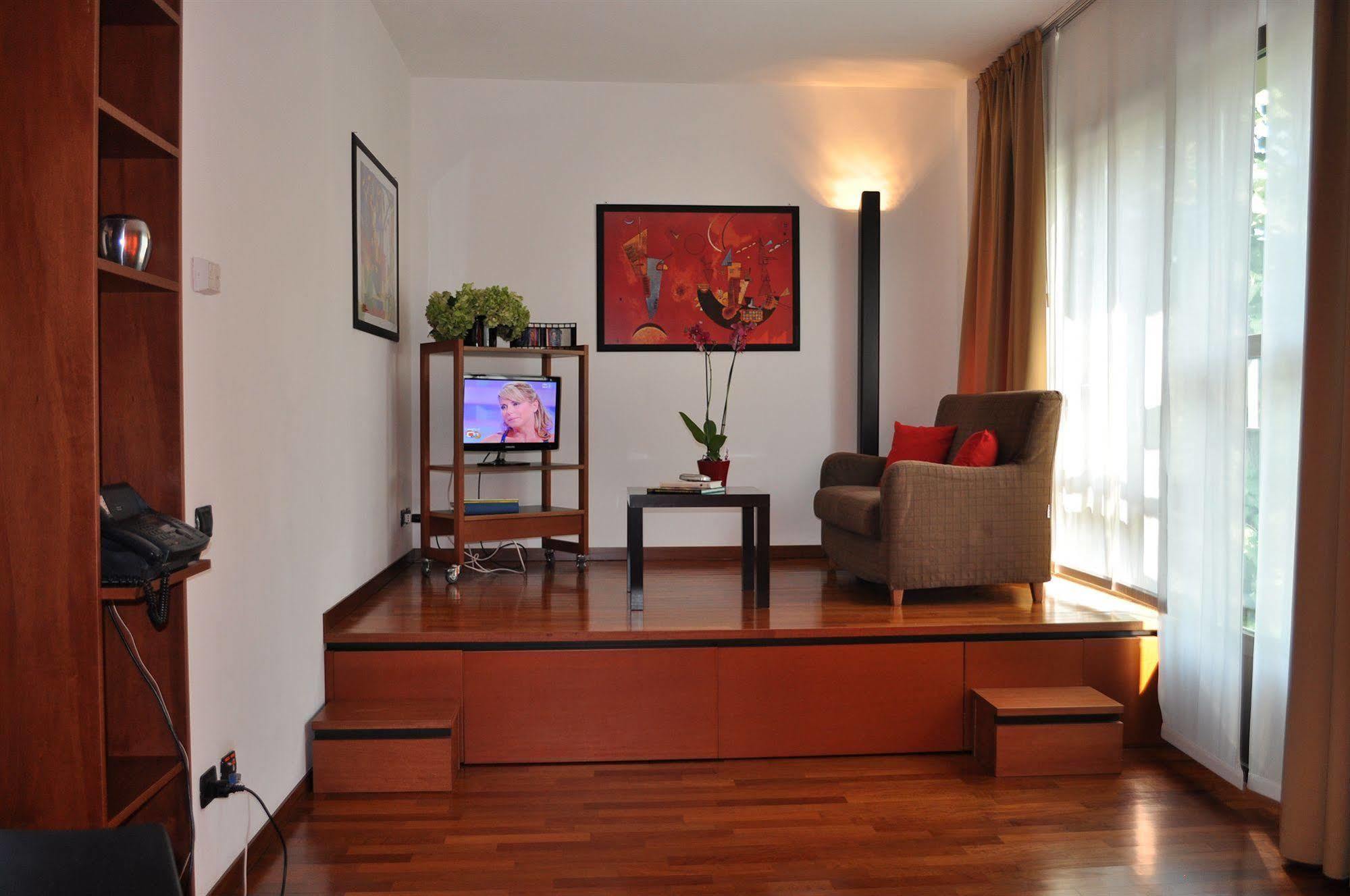 מילאנו Residence Le Corti מראה חיצוני תמונה