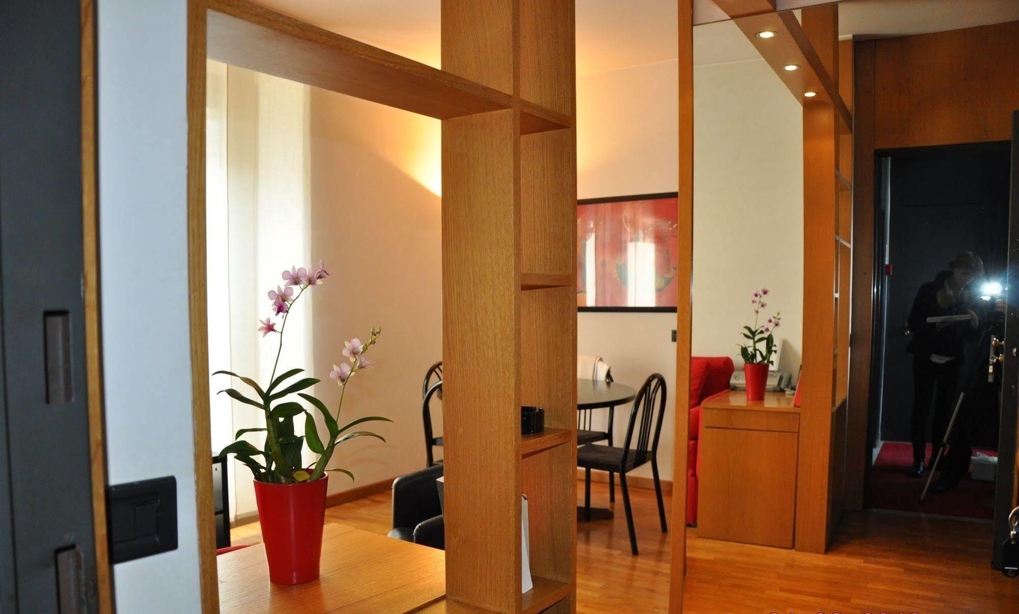 מילאנו Residence Le Corti מראה חיצוני תמונה
